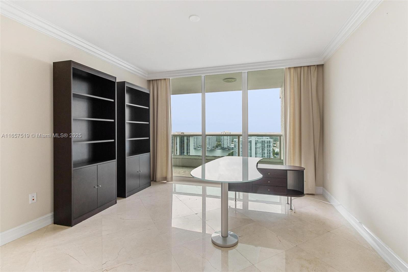 THE PENINSULA CONDO - Residential