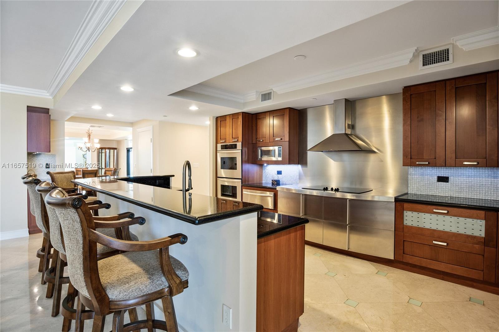 THE PENINSULA CONDO - Residential