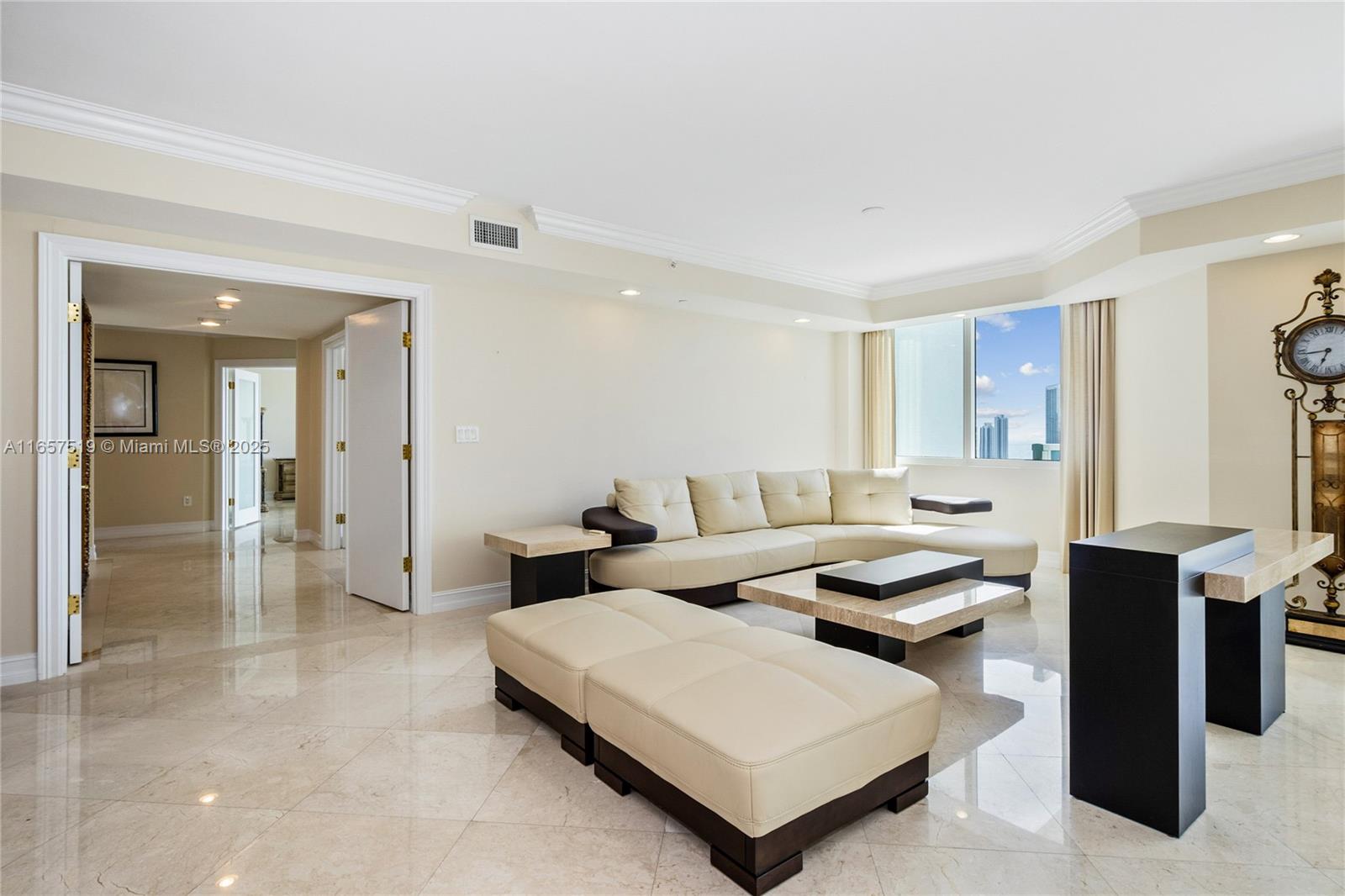 THE PENINSULA CONDO - Residential
