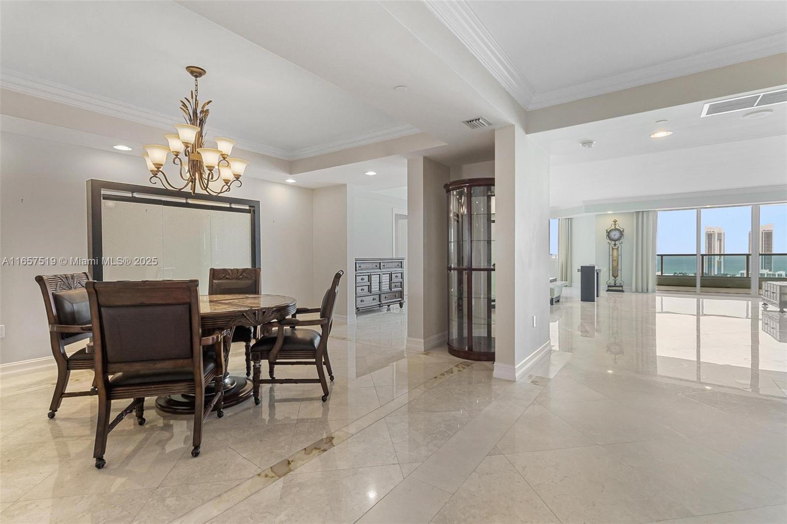 THE PENINSULA CONDO - Residential