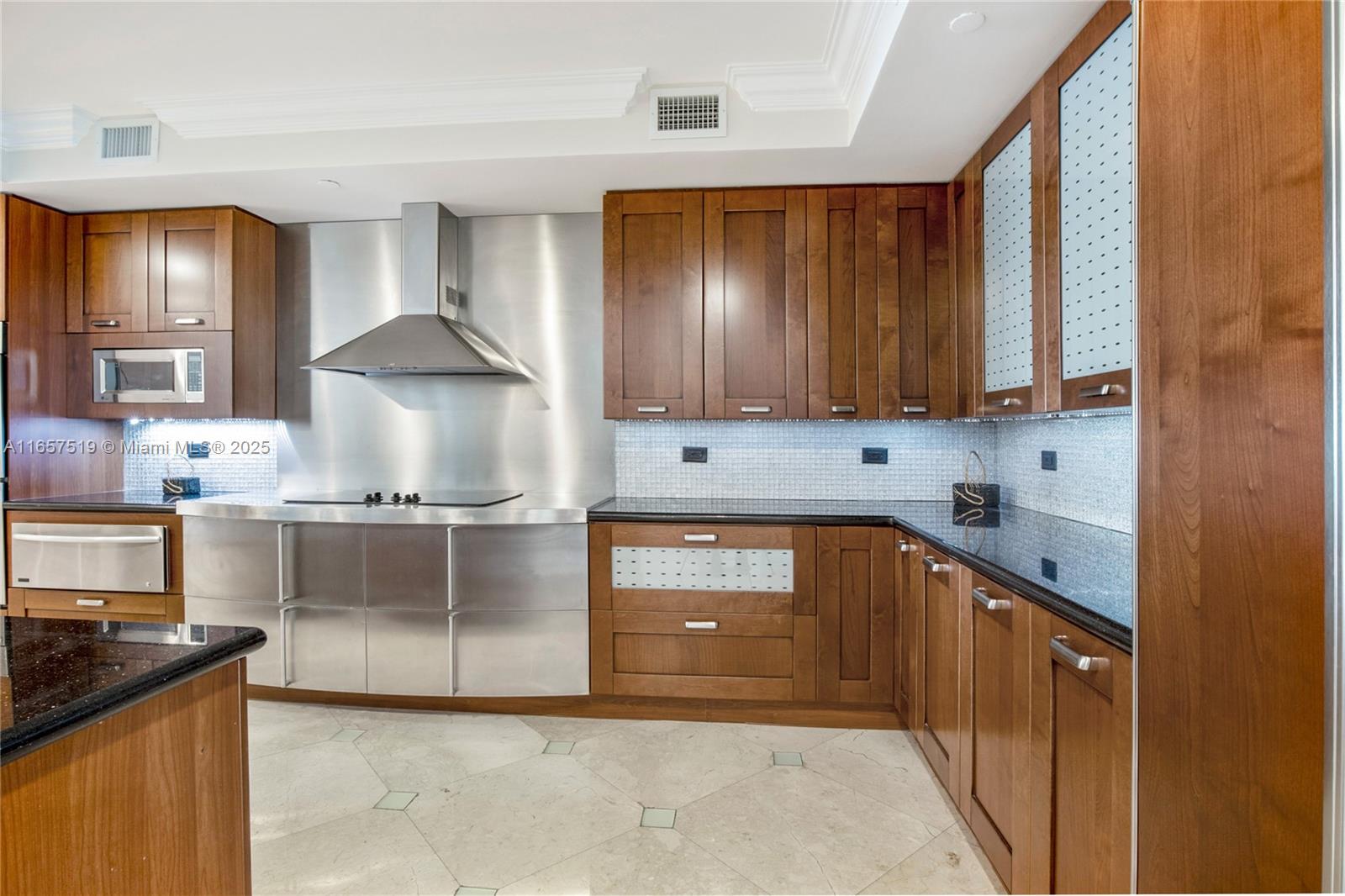 THE PENINSULA CONDO - Residential