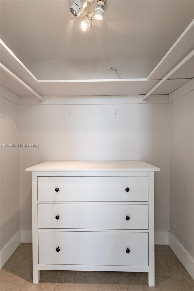 MIRADOR 1200 CONDO - Residential Lease