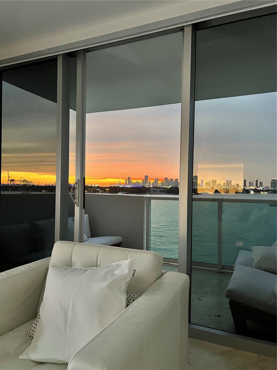 MIRADOR 1200 CONDO - Residential Lease