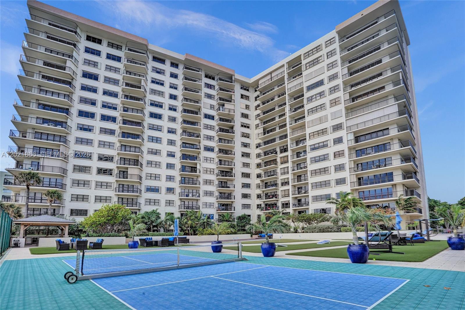 HAMPTON BEACH CLUB CONDO - Residential