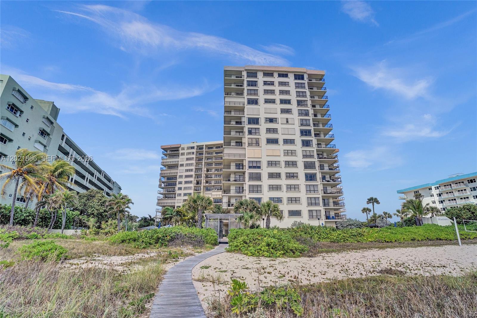 HAMPTON BEACH CLUB CONDO - Residential
