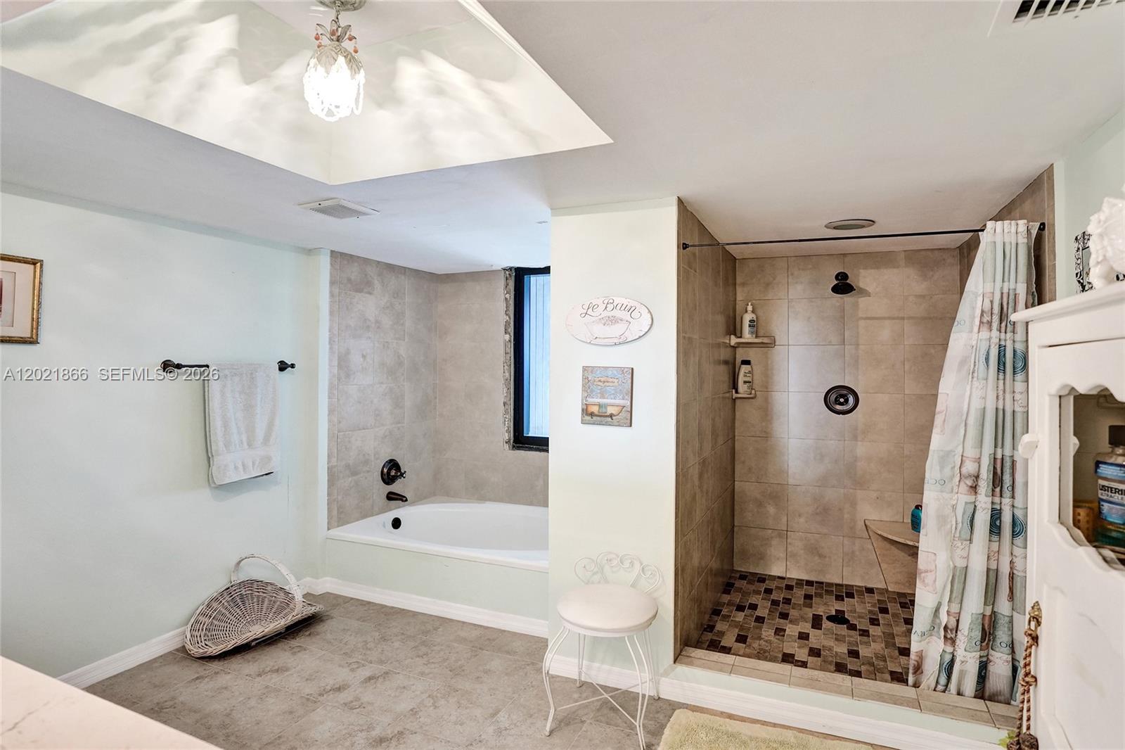 HAMPTON BEACH CLUB CONDO - Residential