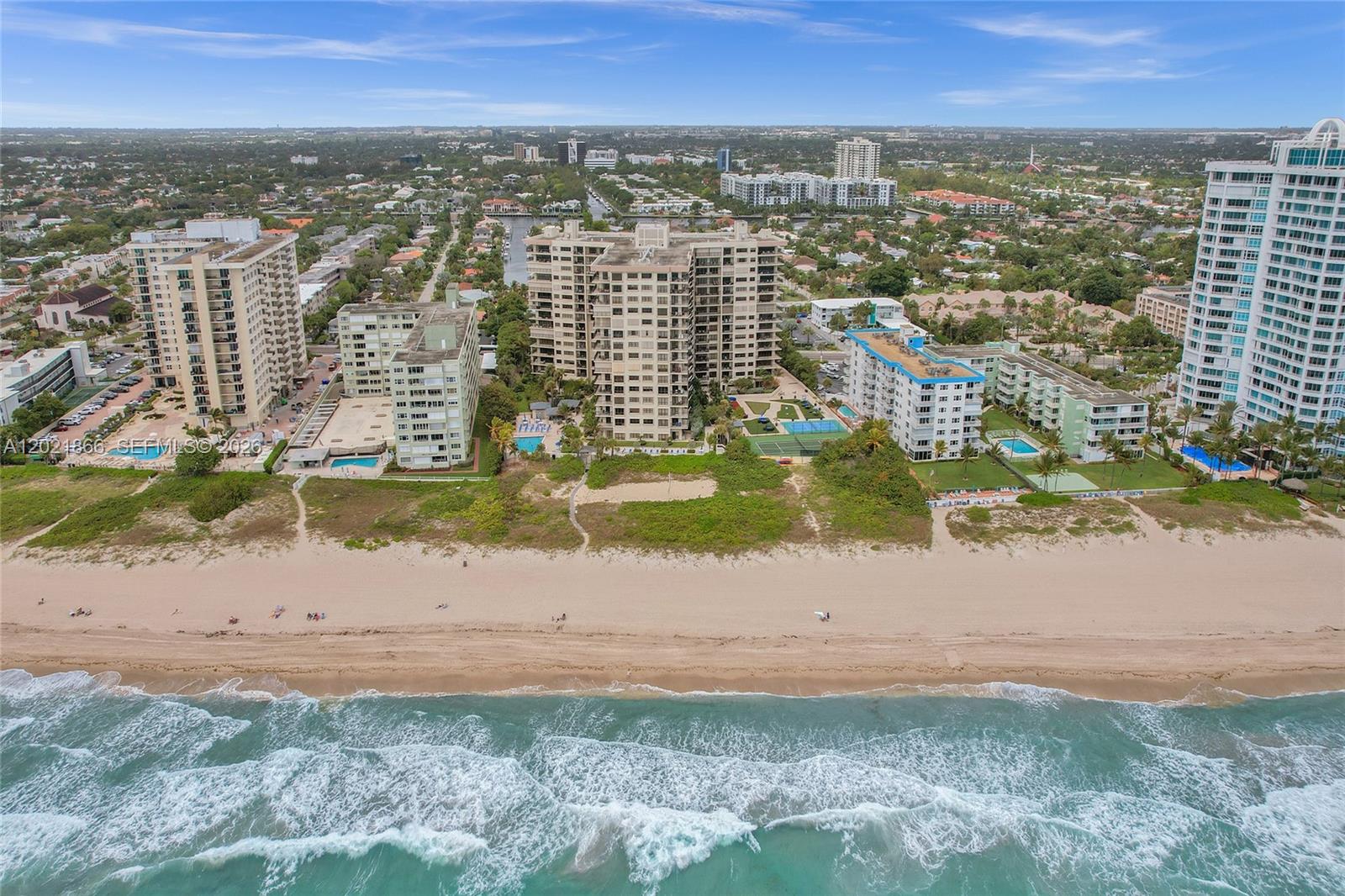 HAMPTON BEACH CLUB CONDO - Residential
