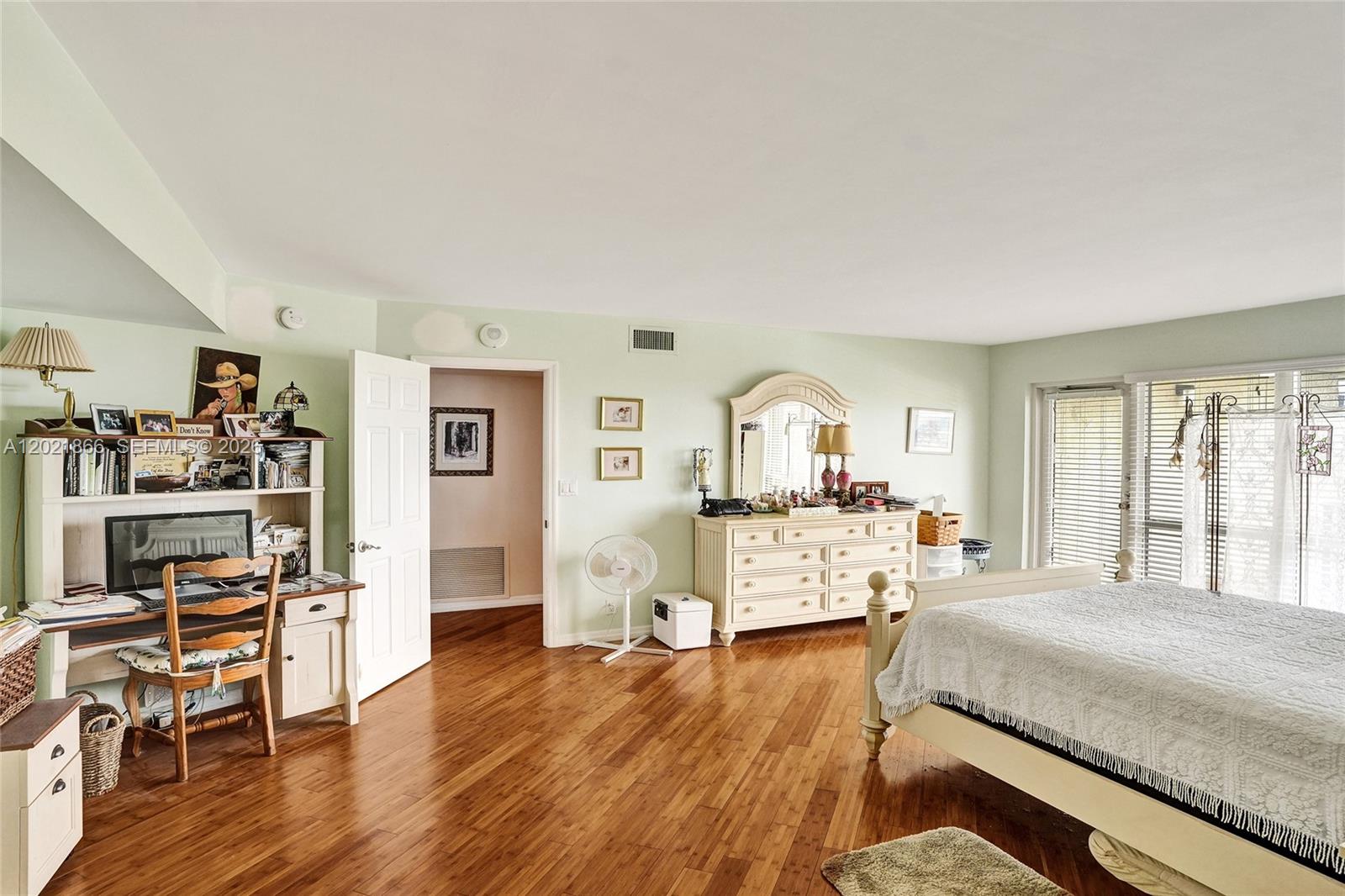HAMPTON BEACH CLUB CONDO - Residential