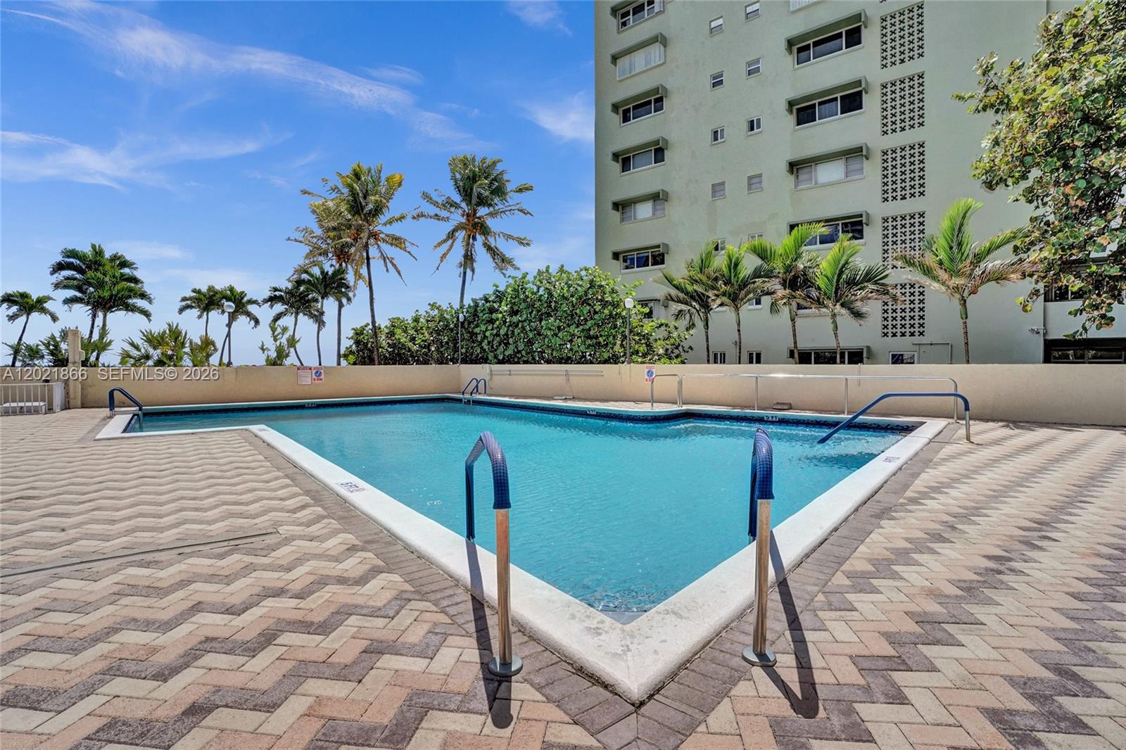 HAMPTON BEACH CLUB CONDO - Residential