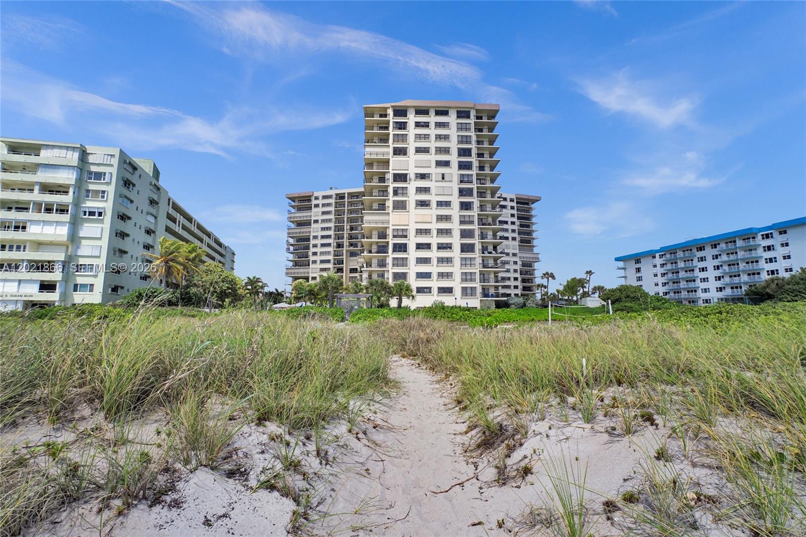 HAMPTON BEACH CLUB CONDO - Residential