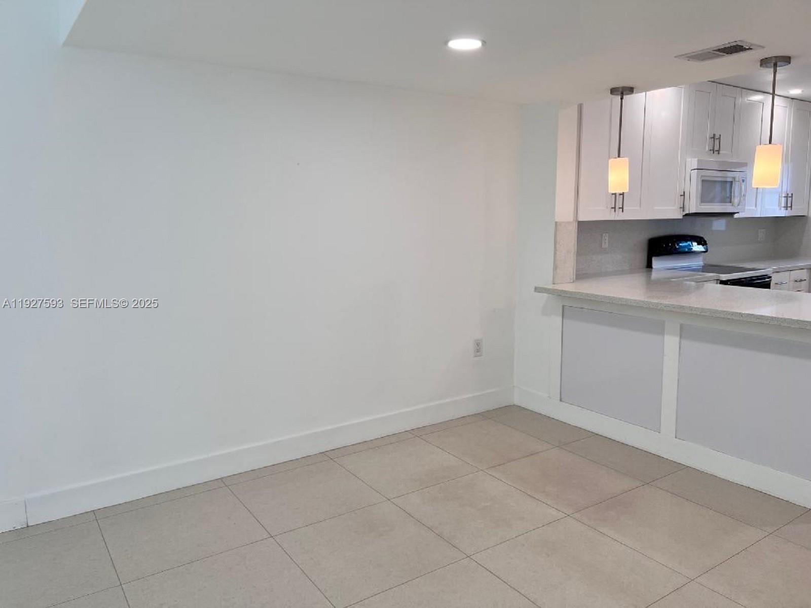 GOLDEN HOMES SUB - Residential Lease