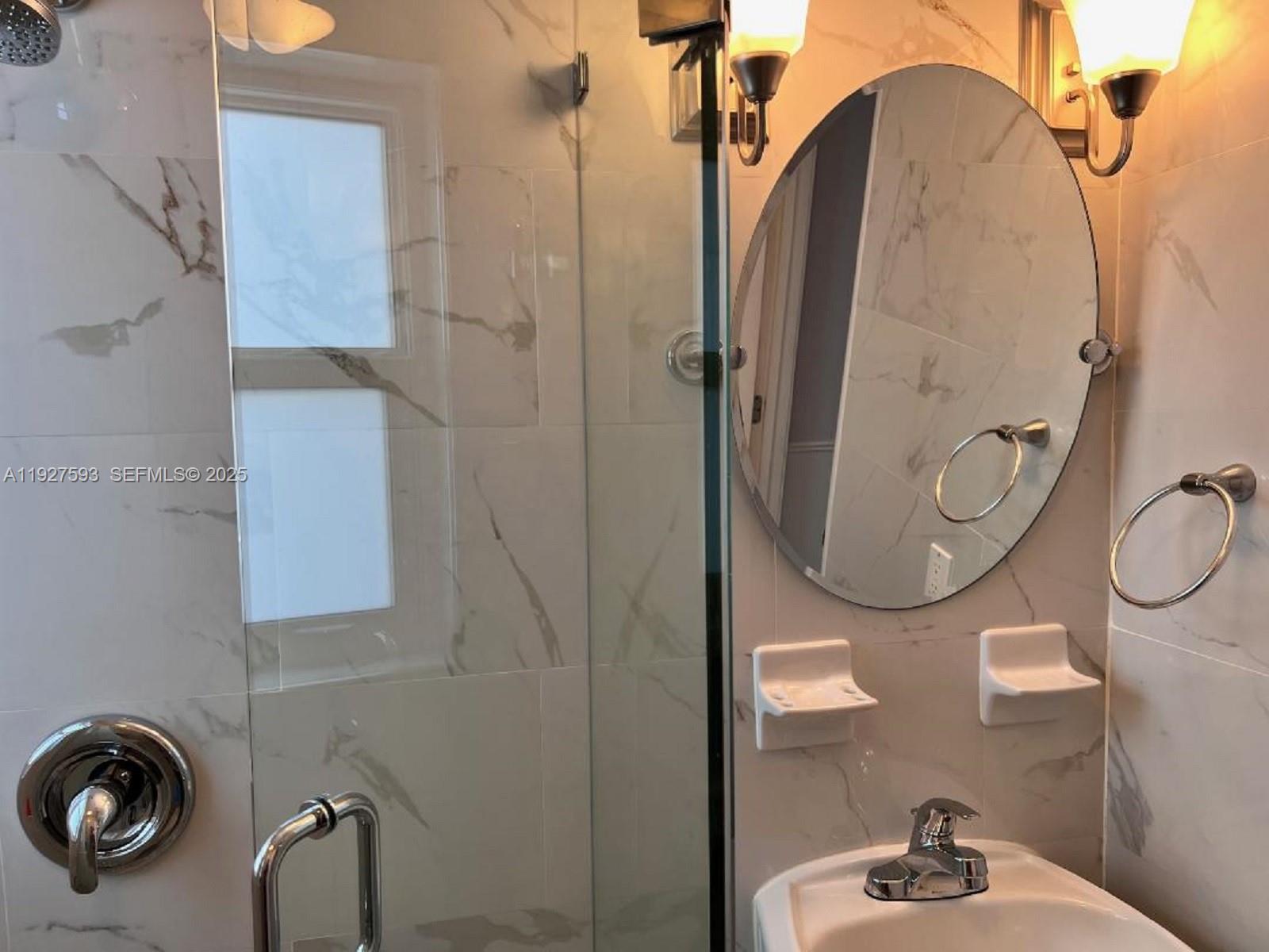 GOLDEN HOMES SUB - Residential Lease