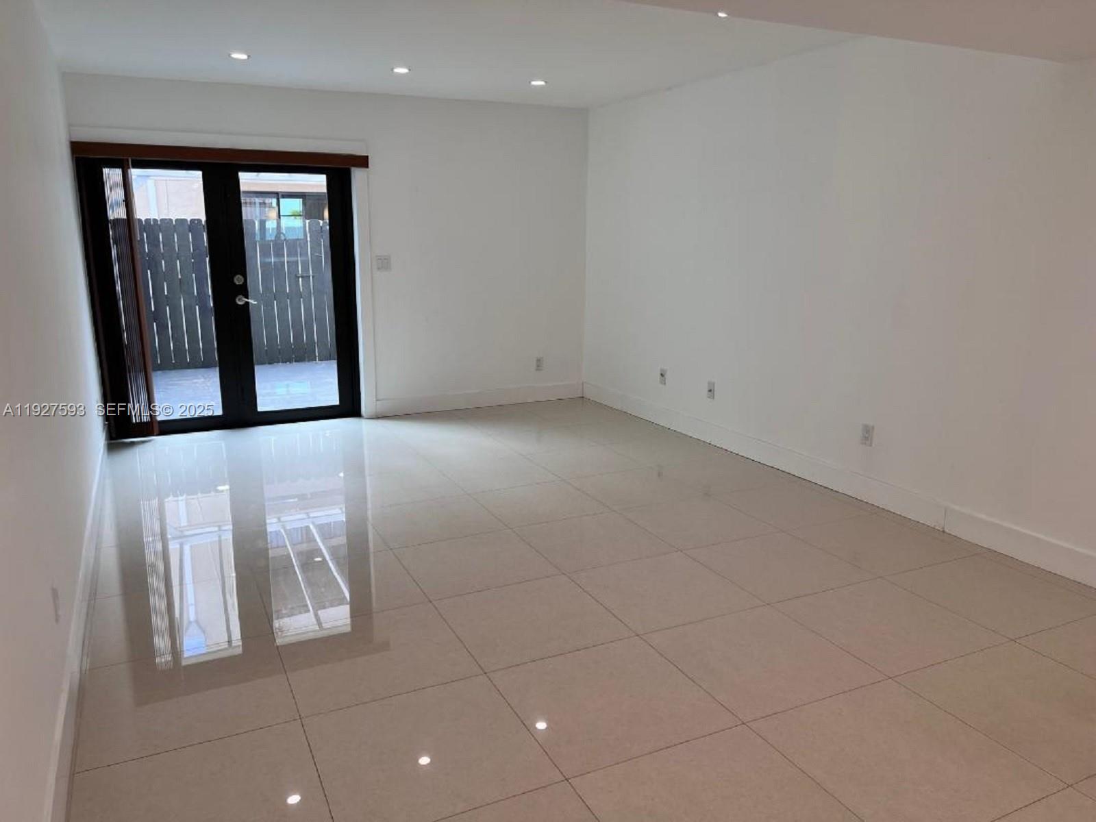 GOLDEN HOMES SUB - Residential Lease