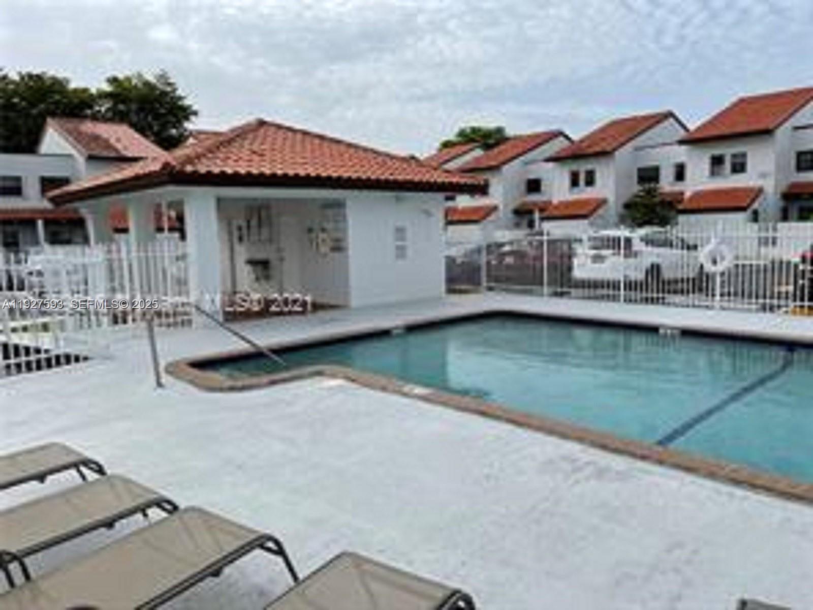 GOLDEN HOMES SUB - Residential Lease