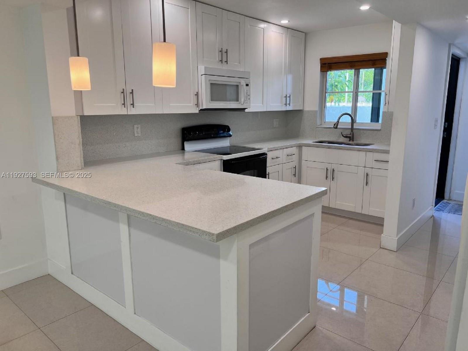 GOLDEN HOMES SUB - Residential Lease