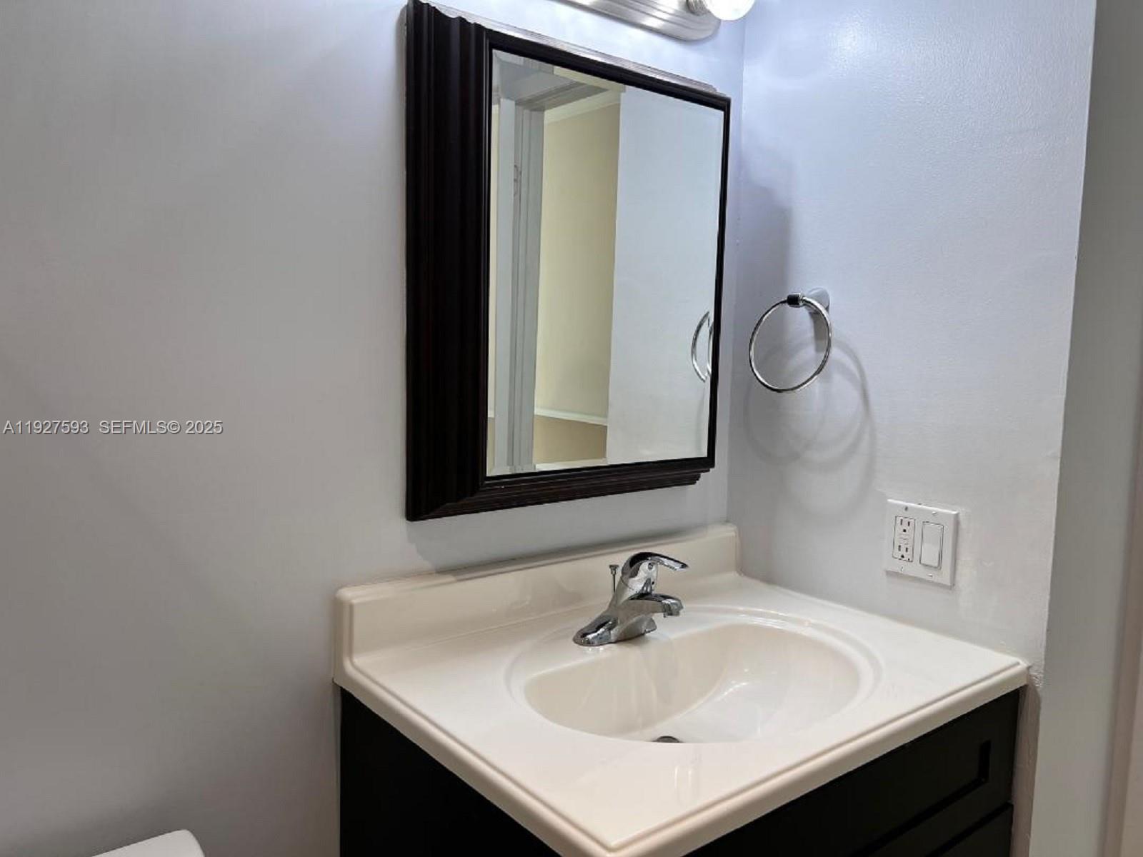 GOLDEN HOMES SUB - Residential Lease