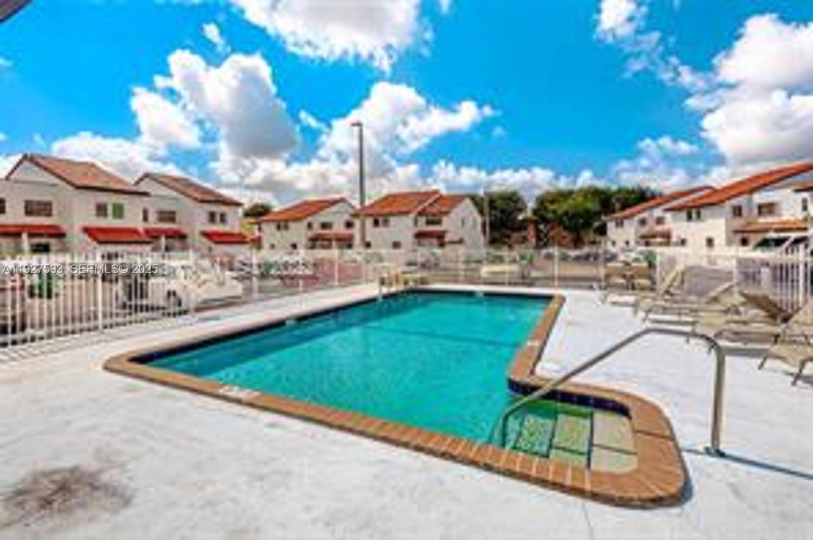 GOLDEN HOMES SUB - Residential Lease