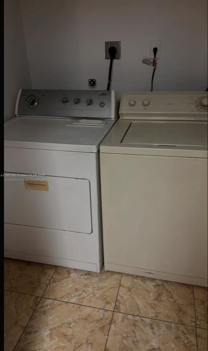 STONEBRIDGE GARDENS SECTI - Residential