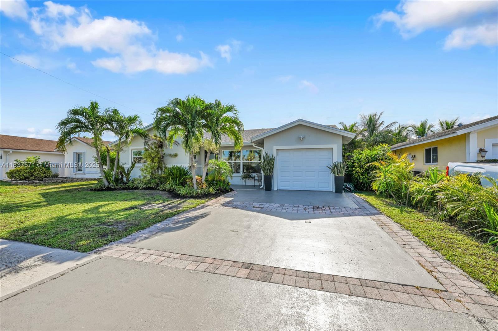 378 SW 33rd Ter