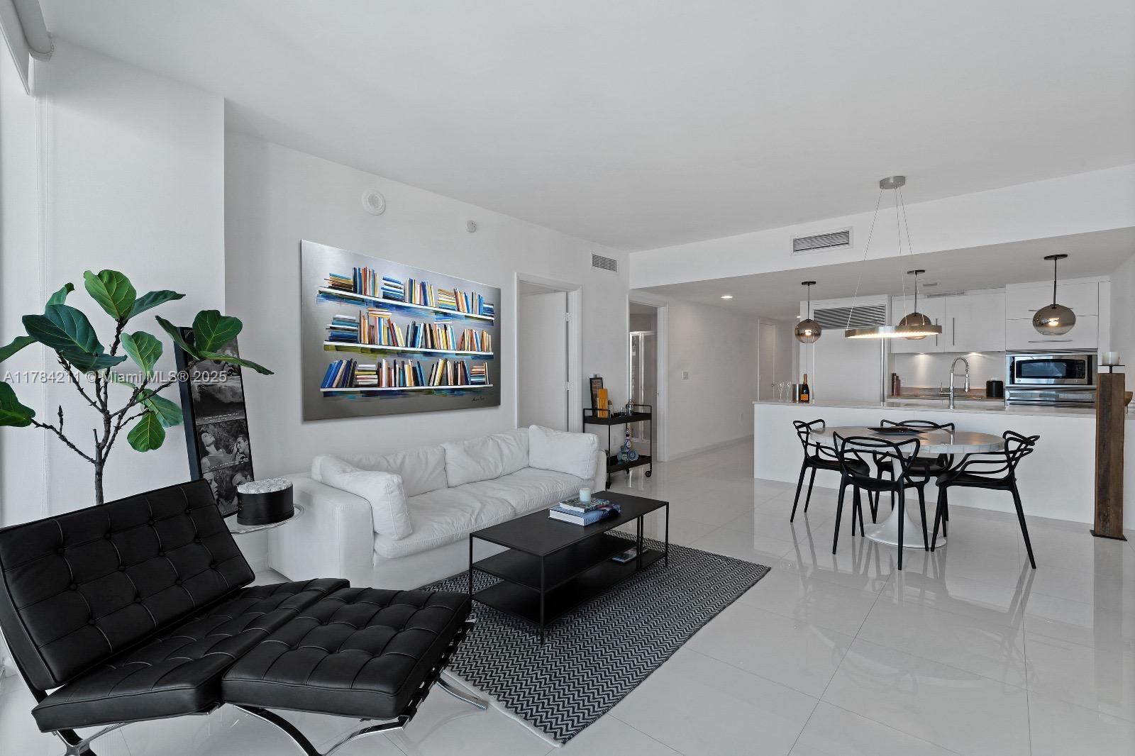 search properties 1 475 Brickell Ave 3907