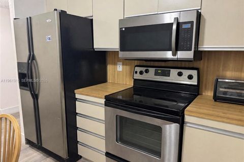 2500 Parkview Dr 1610 Hallandale Beach FL 33009