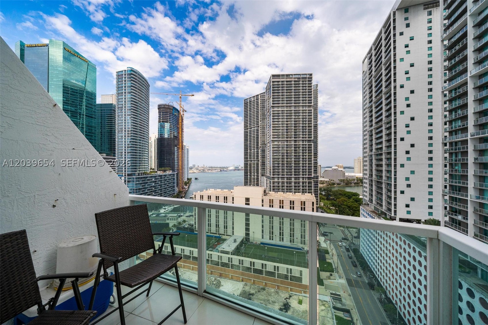 41 SE 5th St 1202