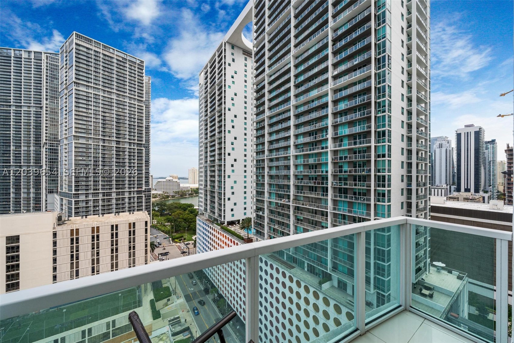 41 SE 5th St 1202