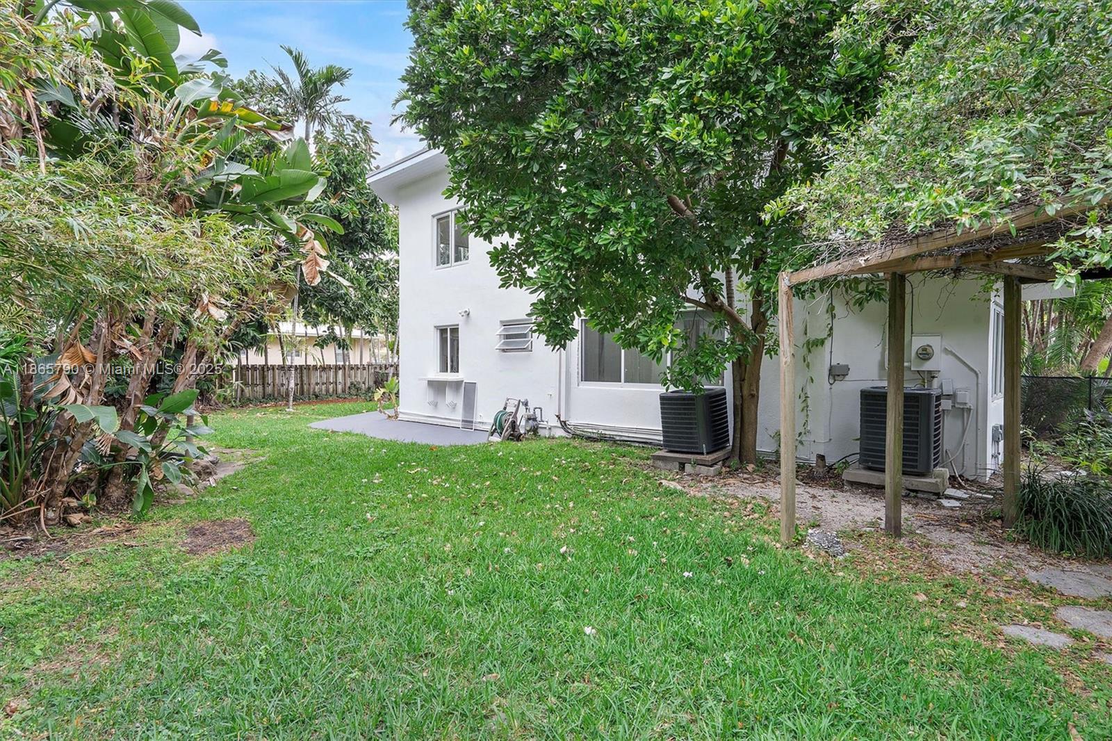 SEAWAY - Residential Lease