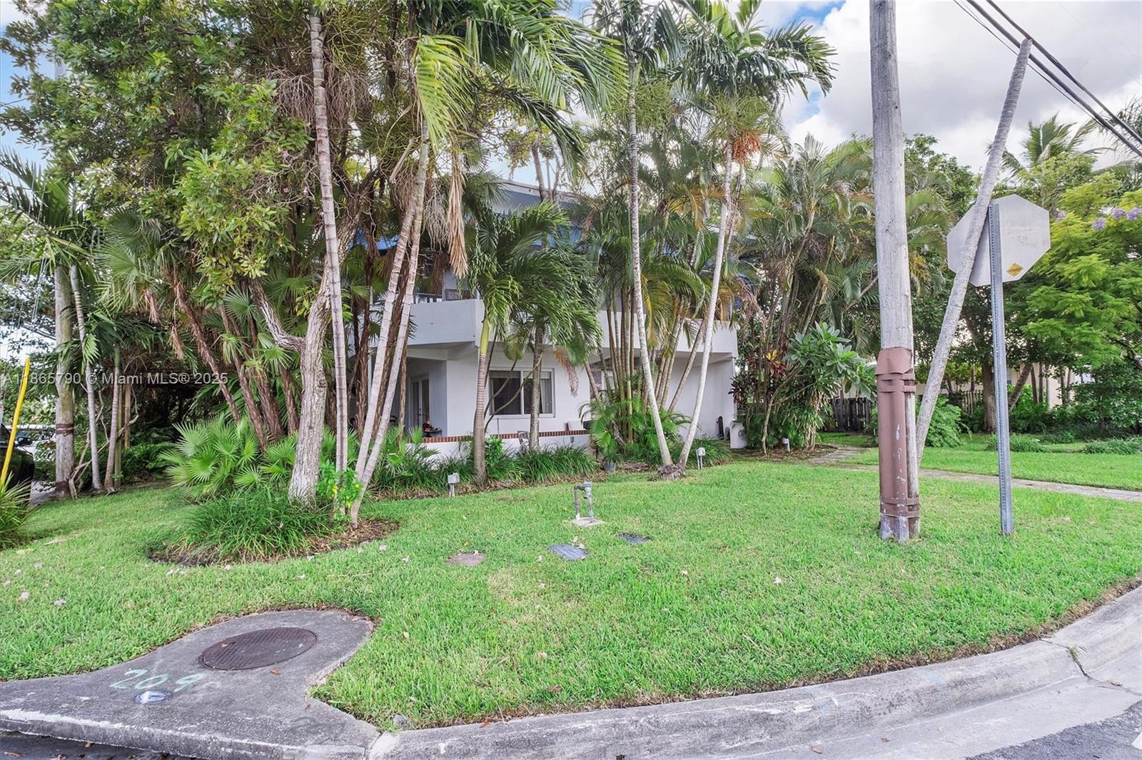 SEAWAY - Residential Lease