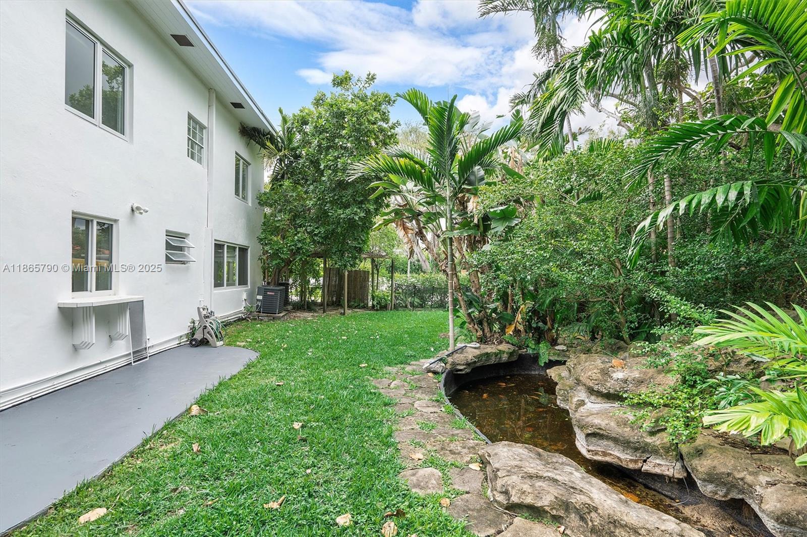 SEAWAY - Residential Lease