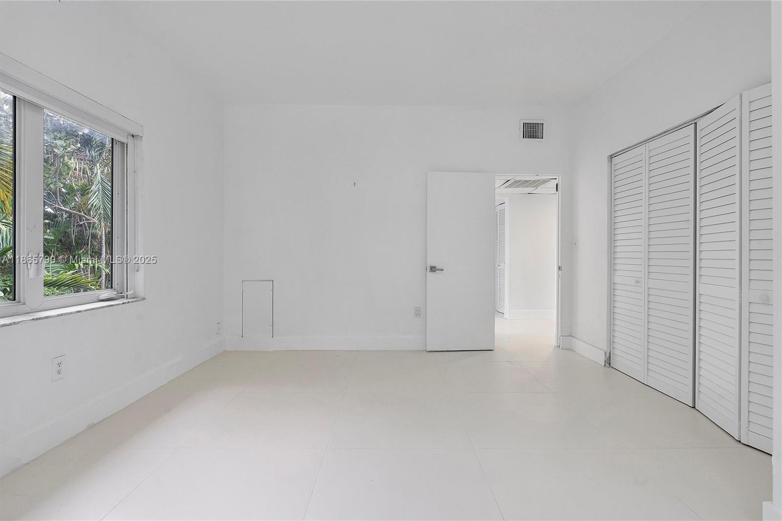 SEAWAY - Residential Lease