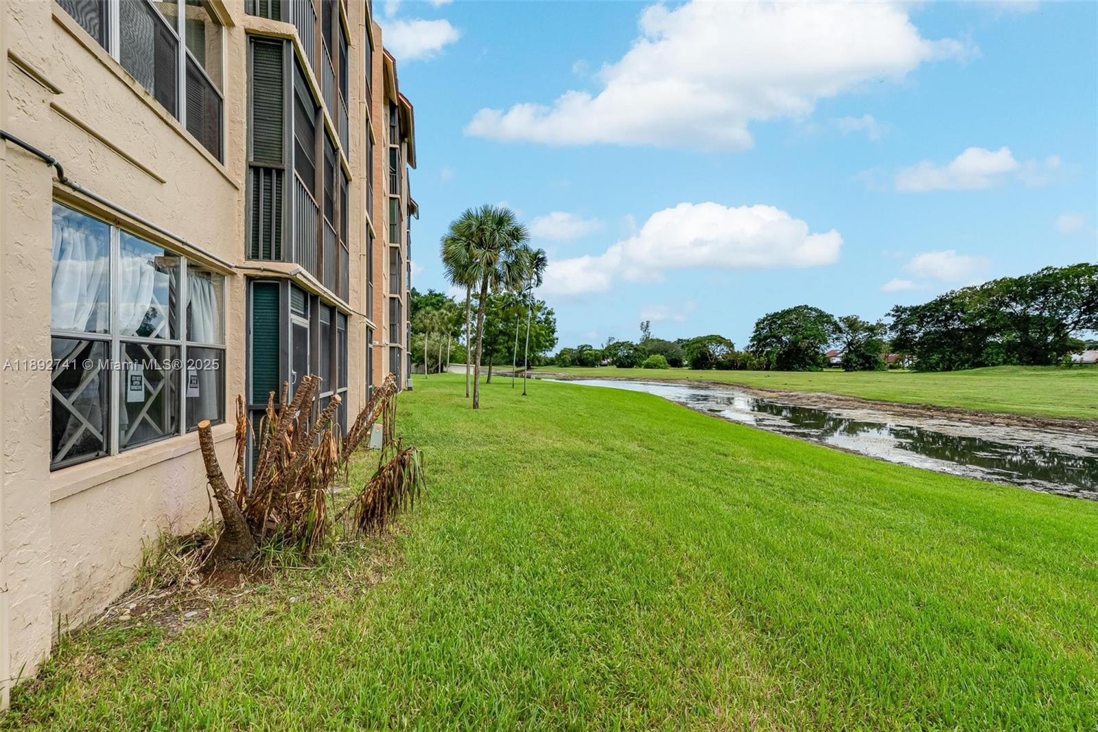 CONDOMINIUM 8 OF ENVIRON - Residential