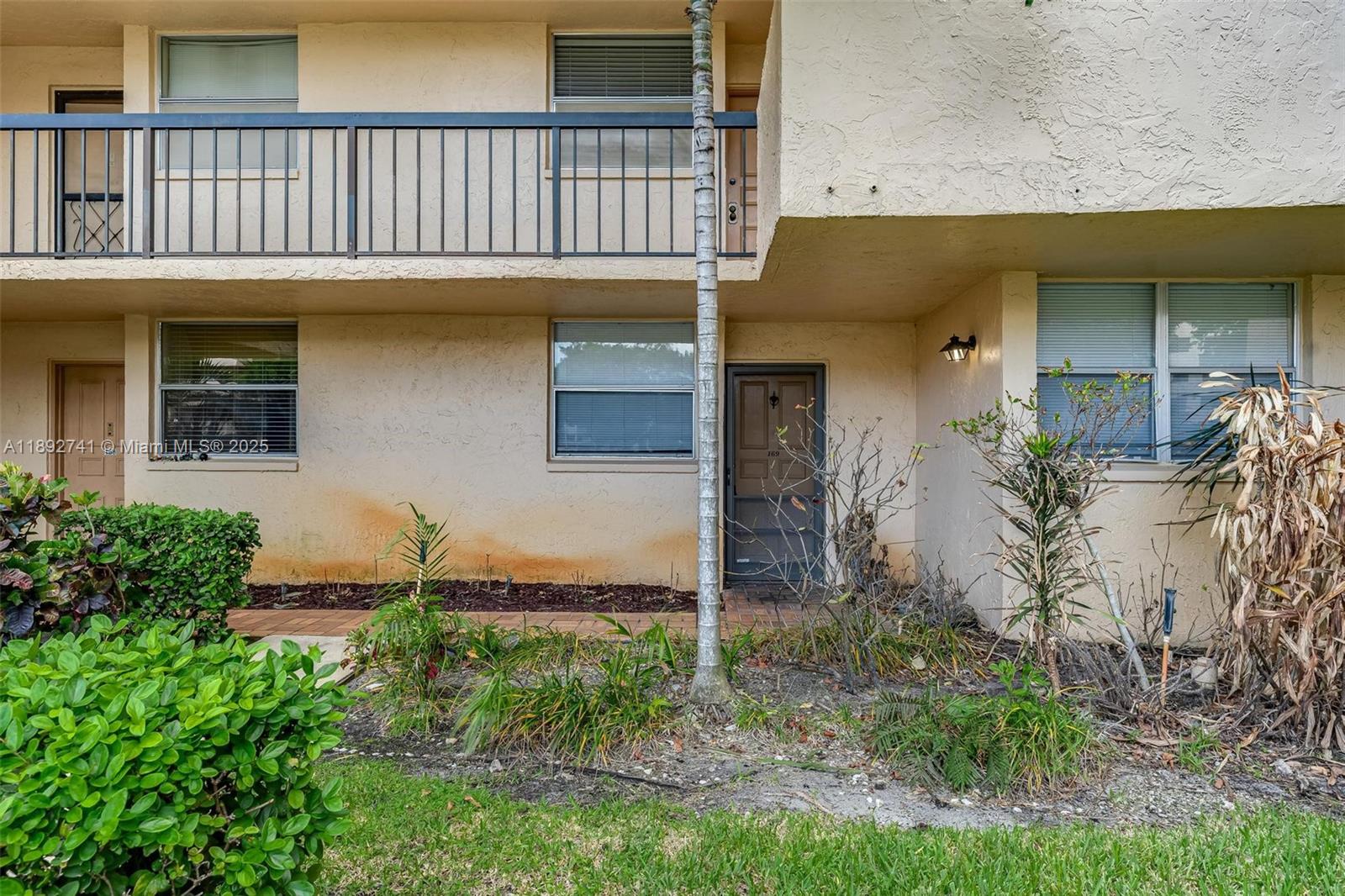 CONDOMINIUM 8 OF ENVIRON - Residential