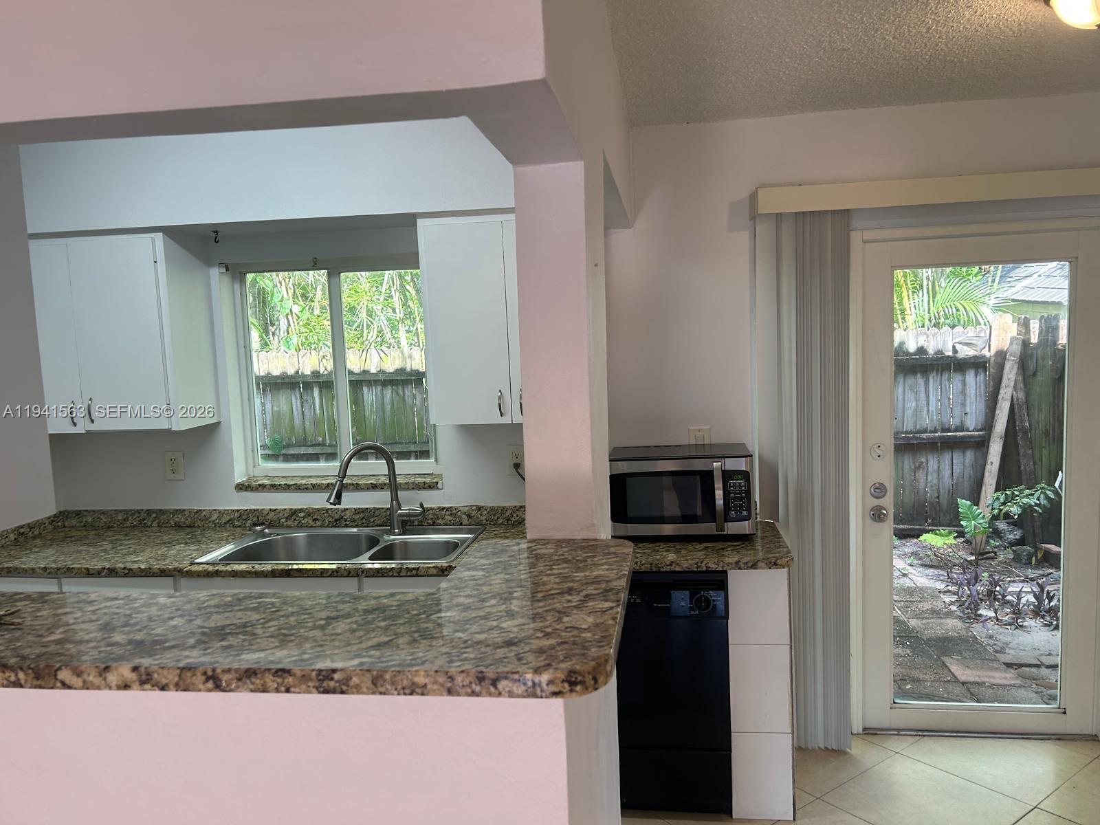 WAVERLY PLACE - Residential Lease