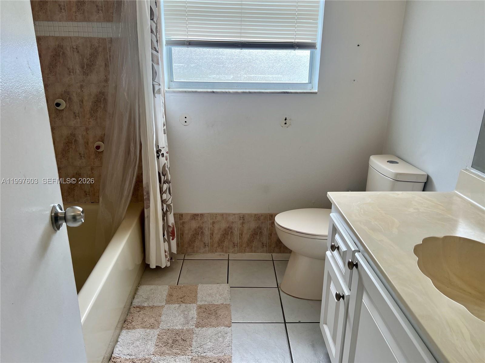 LUCERNE LAKES HOMES VILLA - Residential