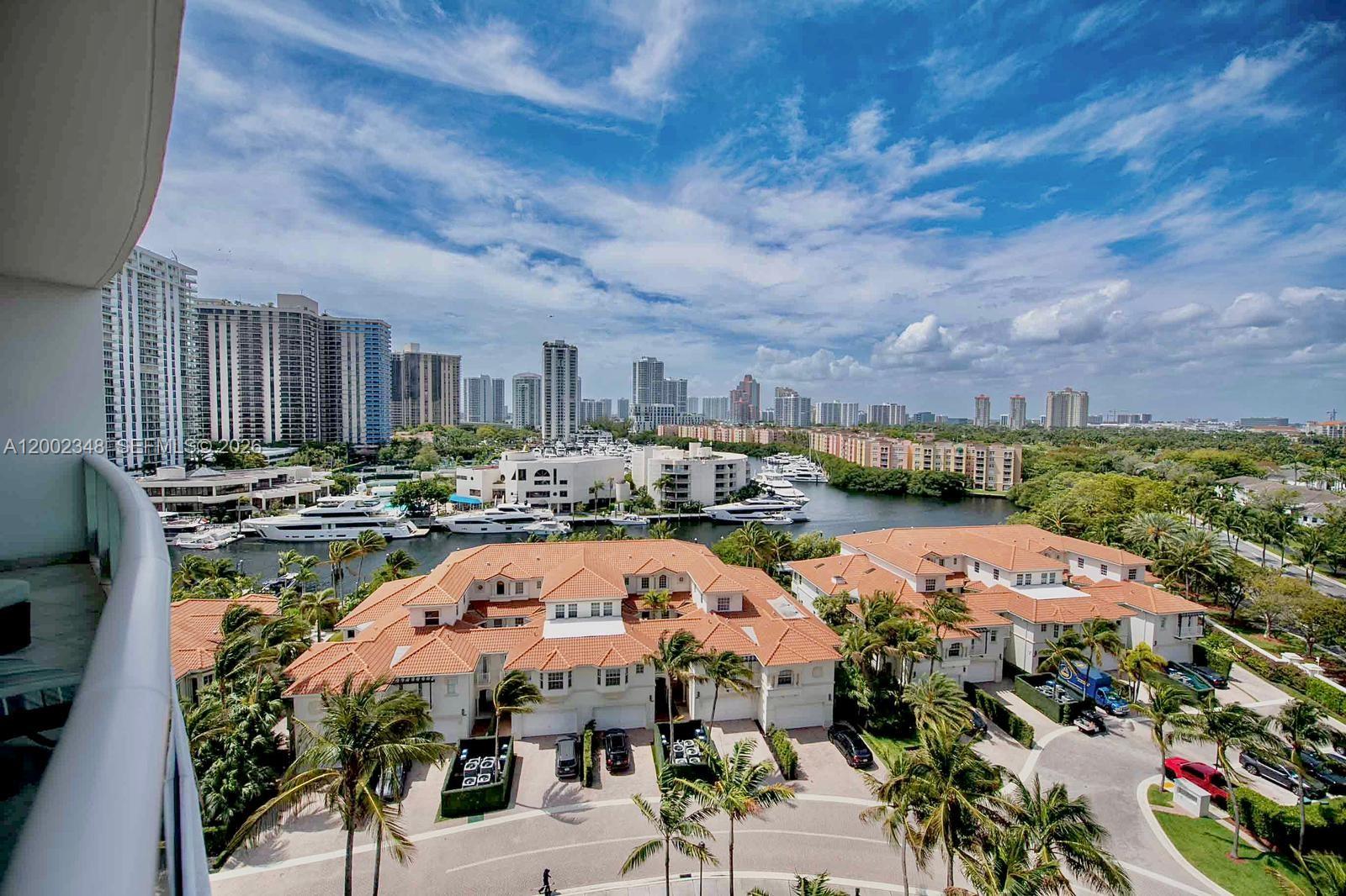 TOWERS OF PORTO VITA-SOUT - Residential Lease