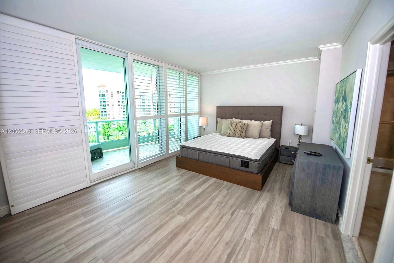 TOWERS OF PORTO VITA-SOUT - Residential Lease