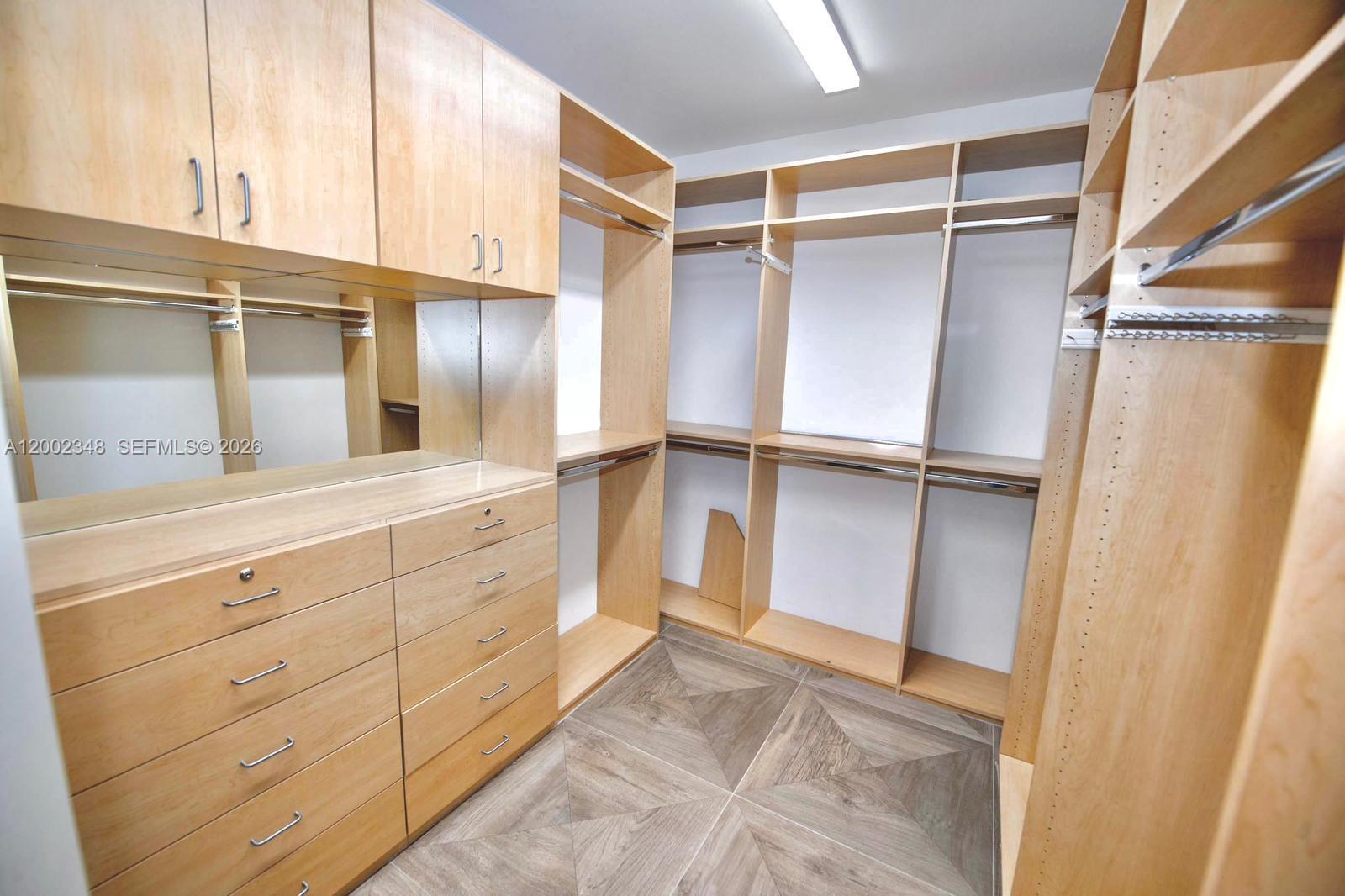 TOWERS OF PORTO VITA-SOUT - Residential Lease