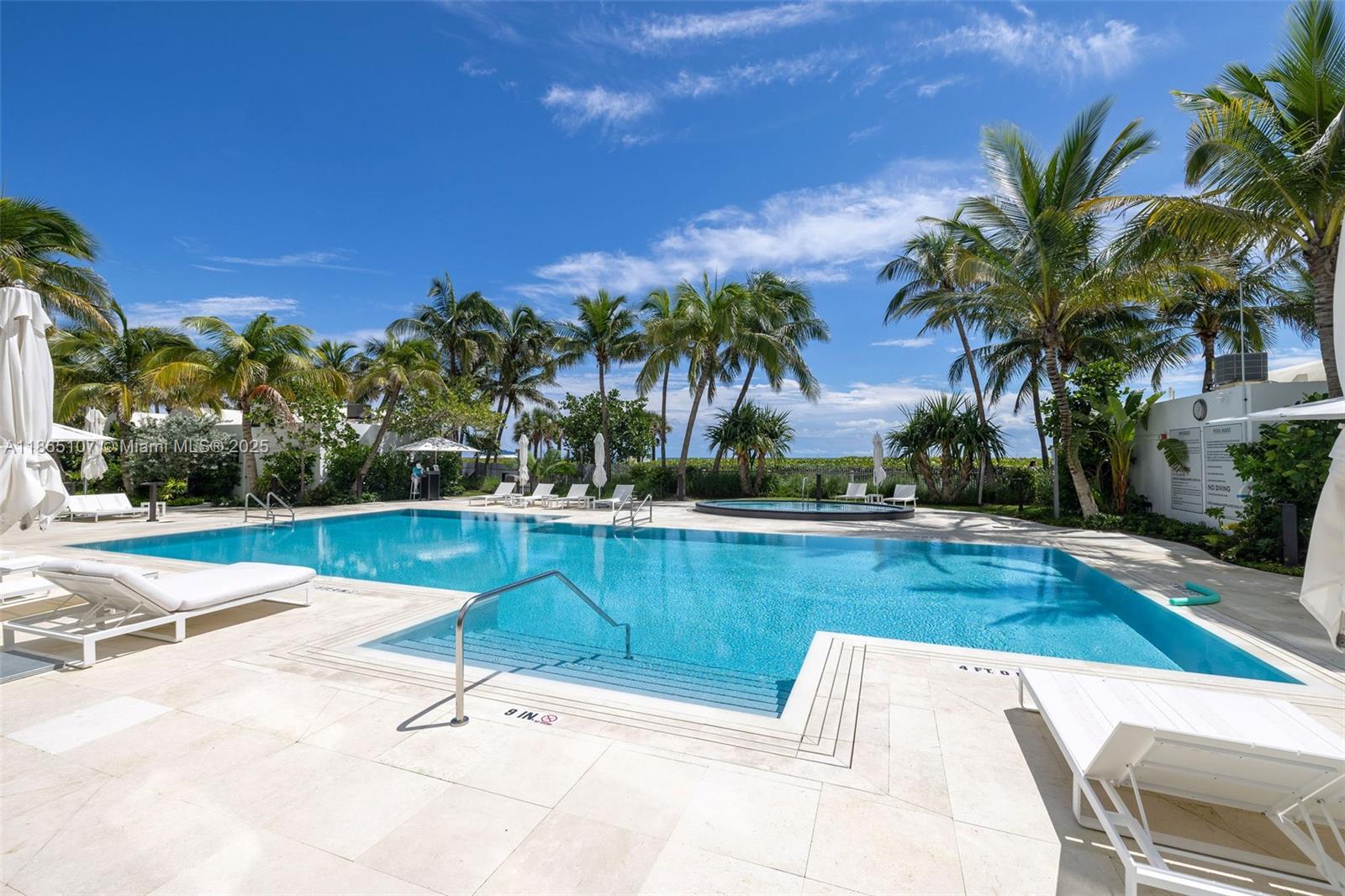 AKOYA CONDO - Residential