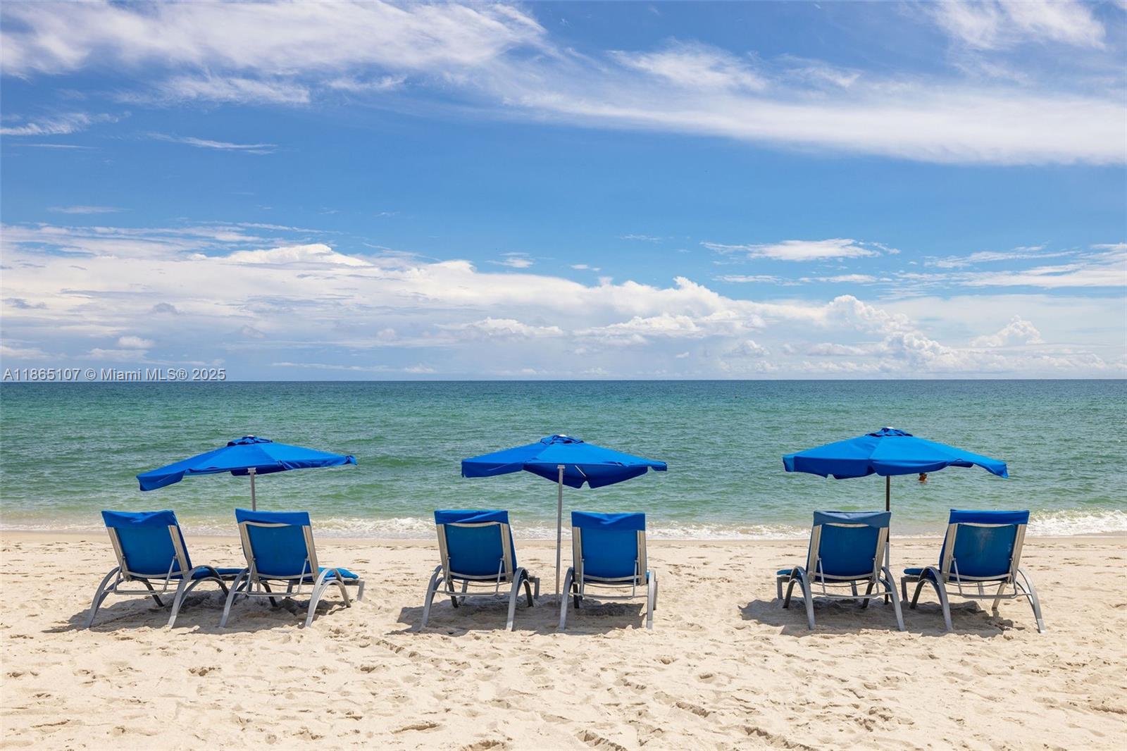 AKOYA CONDO - Residential