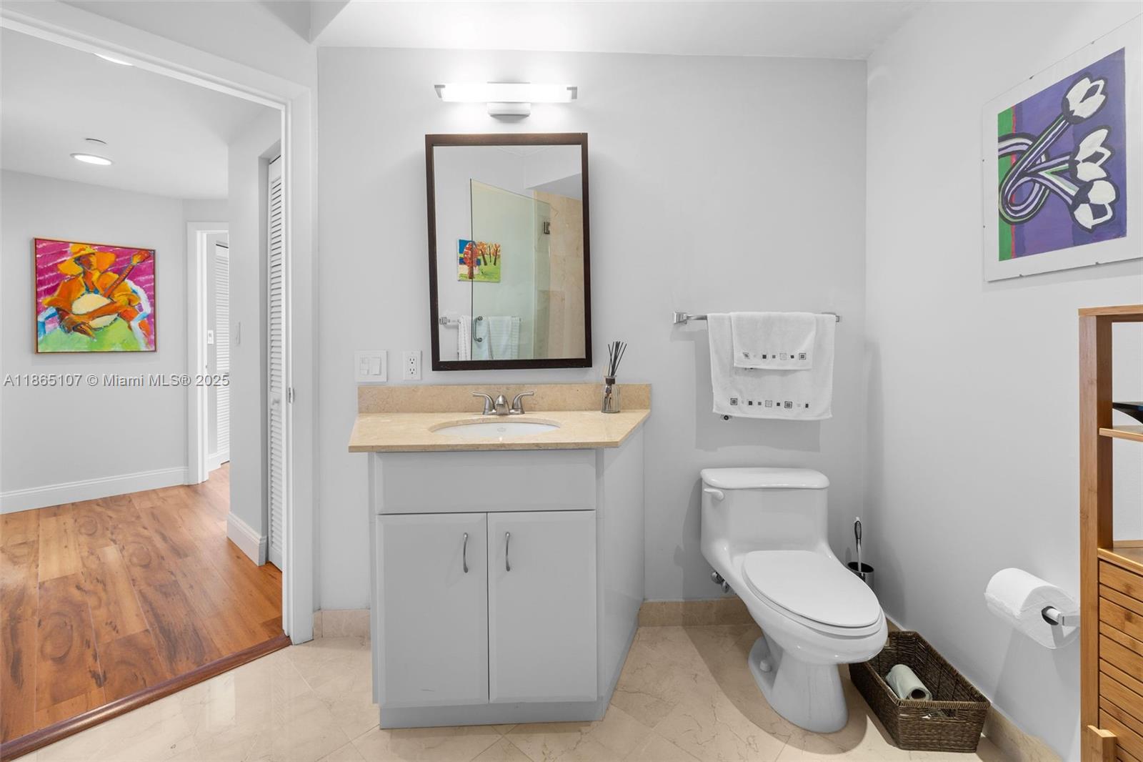 AKOYA CONDO - Residential