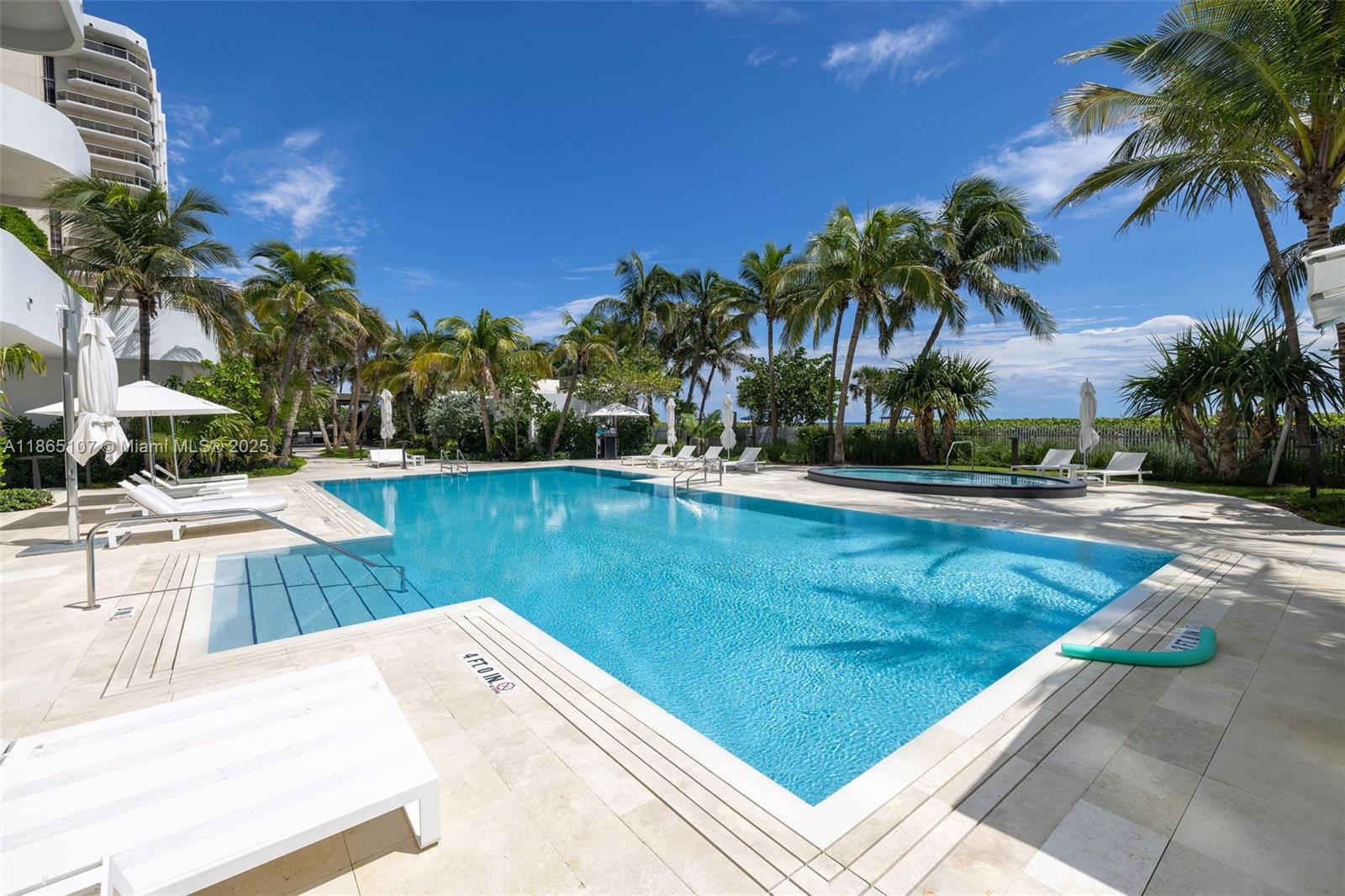 AKOYA CONDO - Residential