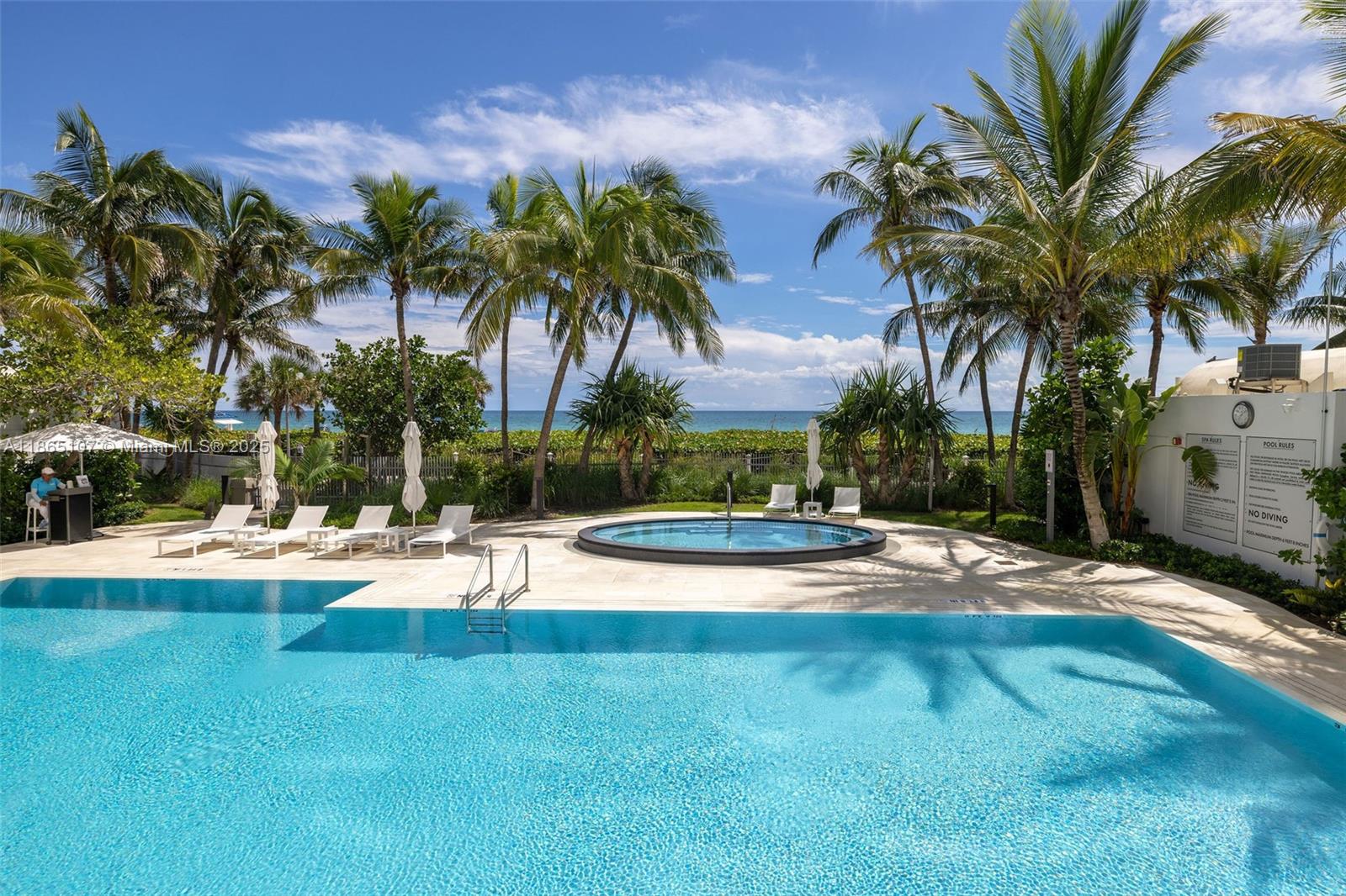 AKOYA CONDO - Residential