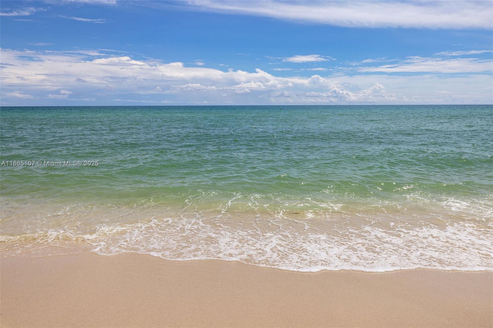 AKOYA CONDO - Residential