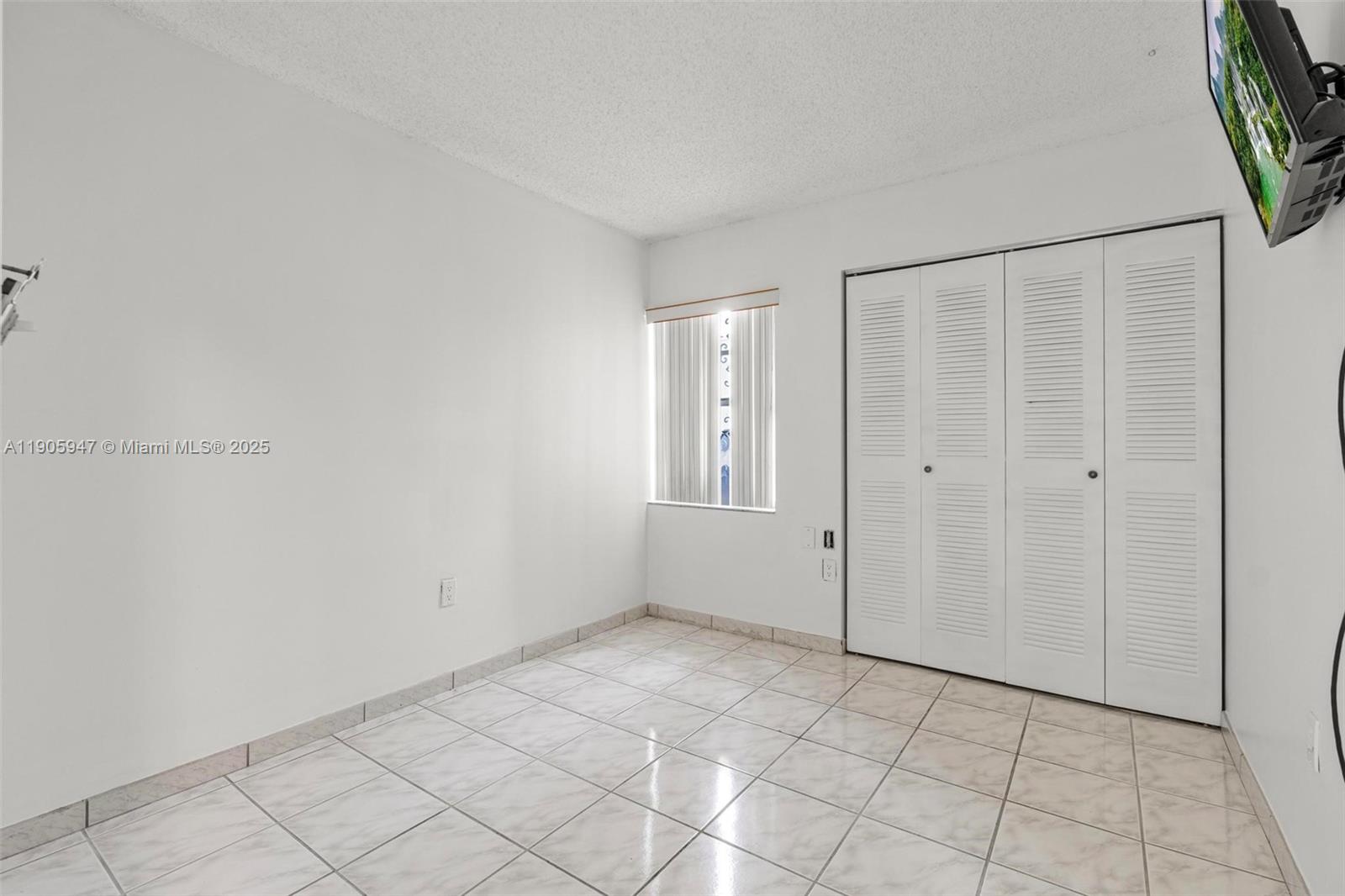 LAKE POINTE SEC 1 - Residential Lease