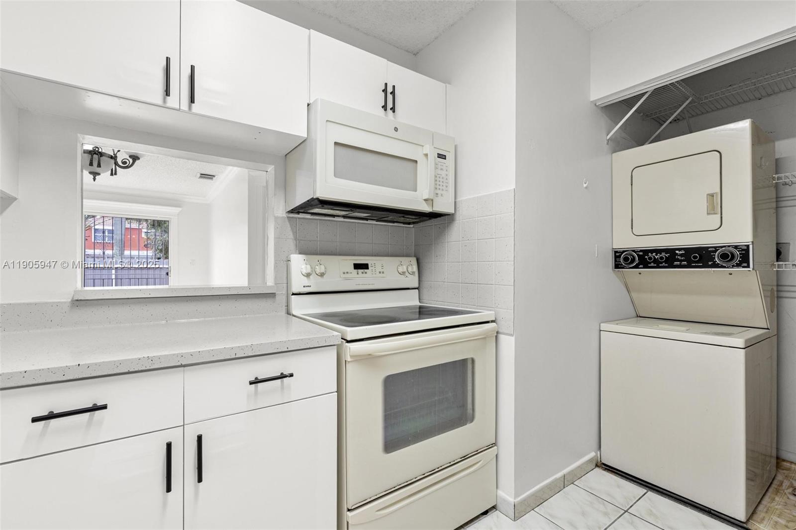 LAKE POINTE SEC 1 - Residential Lease