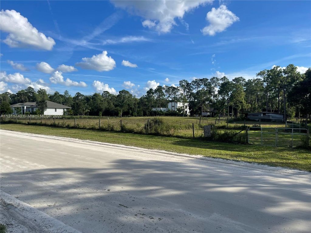 Photo of 16108 Murcott Blvd, Loxahatchee, FL 33470 (MLS # A11311740)