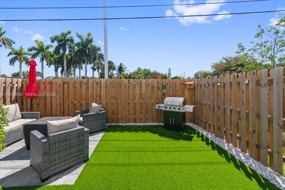 PINE ISLE - Residential