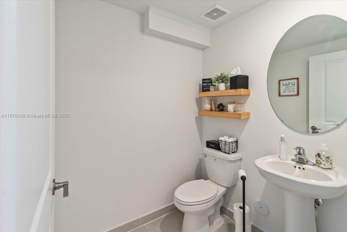 PINE ISLE - Residential