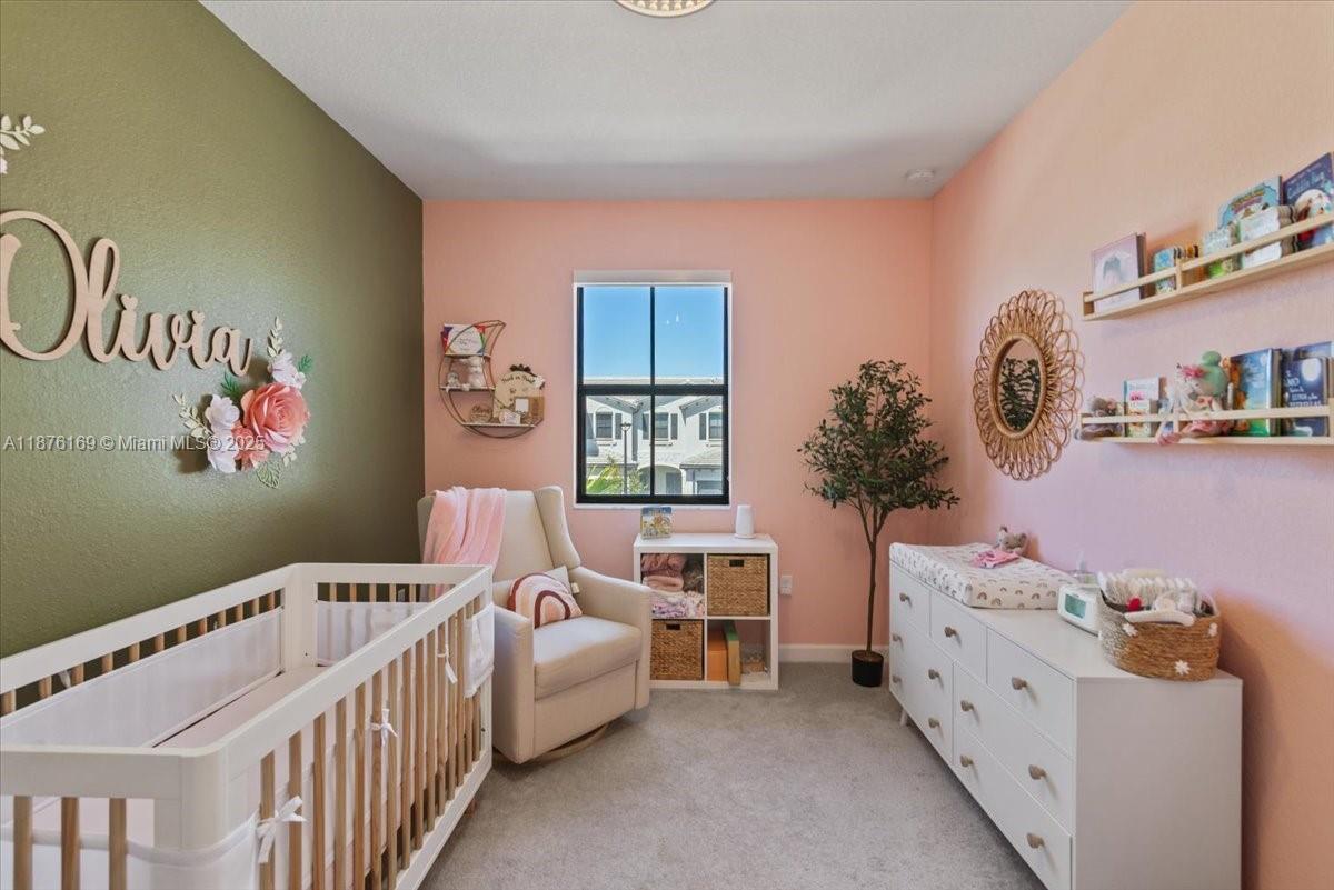 PINE ISLE - Residential